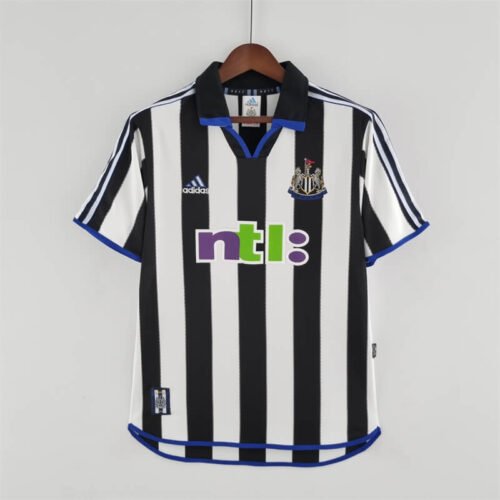 Newcastle United 00-01 home retro jersey