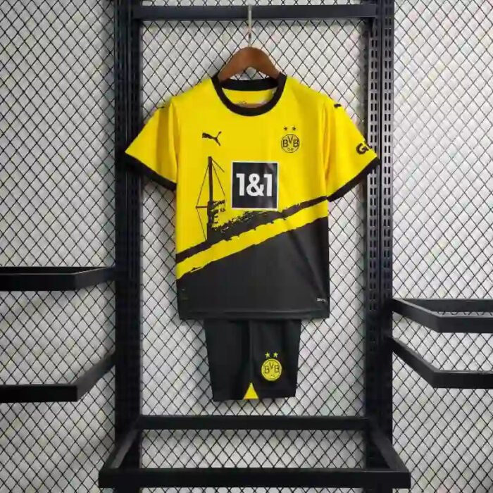 Borussia Dortmund 23-24 home kids kit