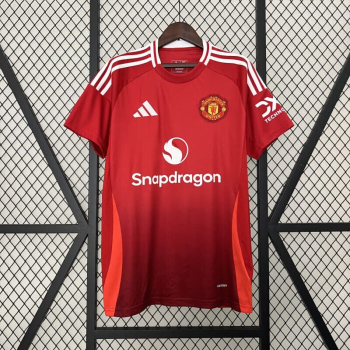 Manchester United 24-25 home jersey