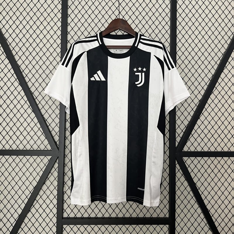 Juventus 24-25 home jersey