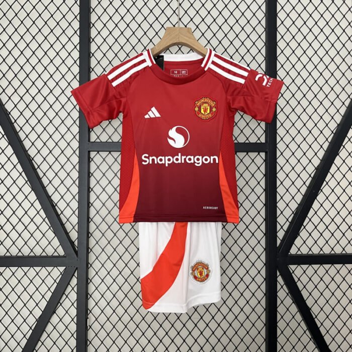 Manchester United 24-25 home kids kit