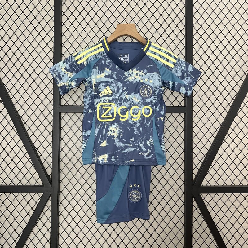 Ajax away 24-25 kid kit