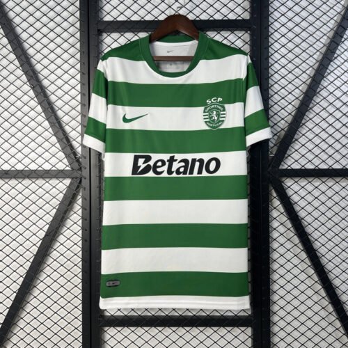Sporting CP 25-26 home jersey
