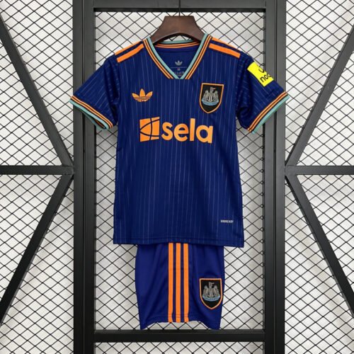 Newcastle United 25-26 third kids kit