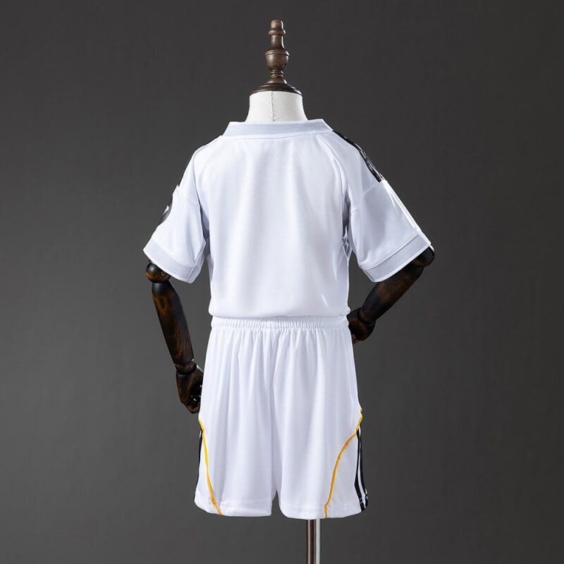 Real Madrid 25-26 Home kids kit (1)